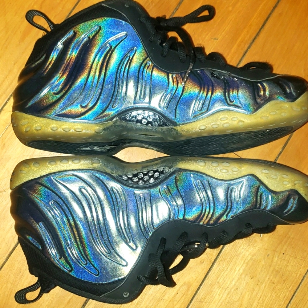 Nike Air Foamposite One Hologram
